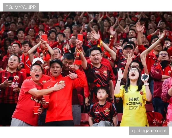 上海海港发布全新红色战袍，点燃激情斗志引热议